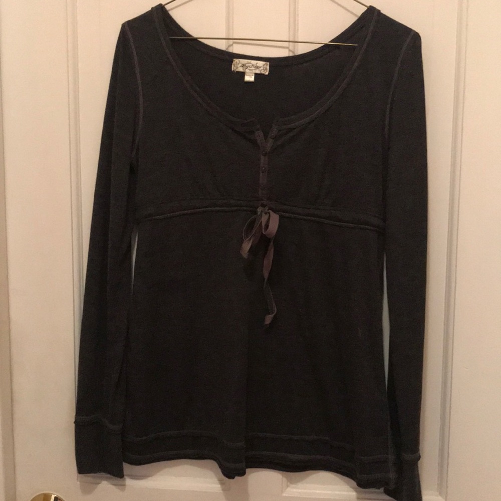 Gray knit top with front buttons and tie